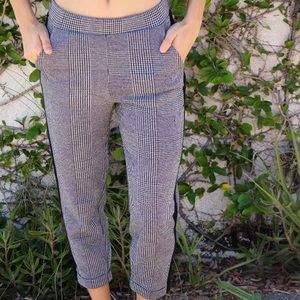 Comfortable Yet Chic Pants from Zara!